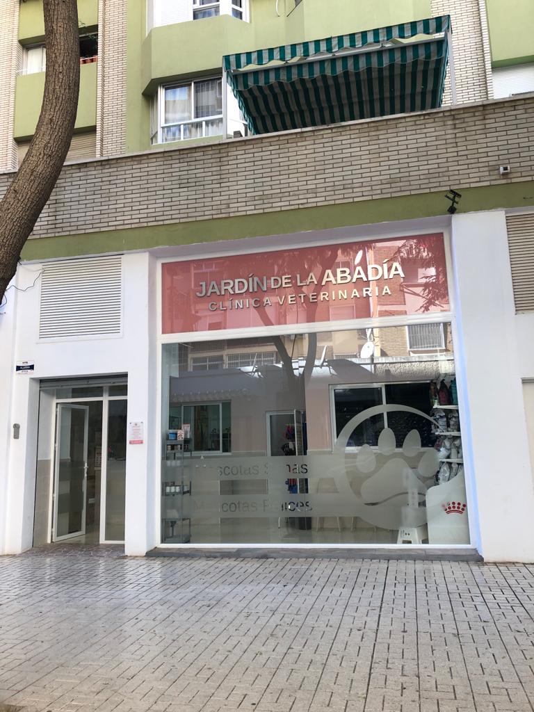 Clínica veterinaria Veterinario en Málaga | Clínica Veterinaria Jardín de la Abadía