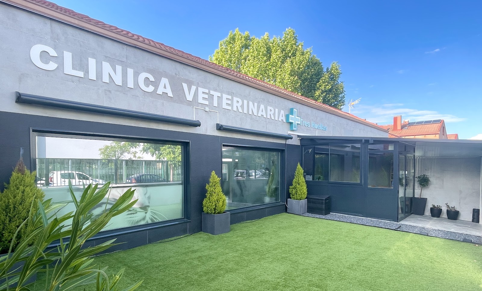 Clínica veterinaria Clínica Veterinaria Tres Huellas