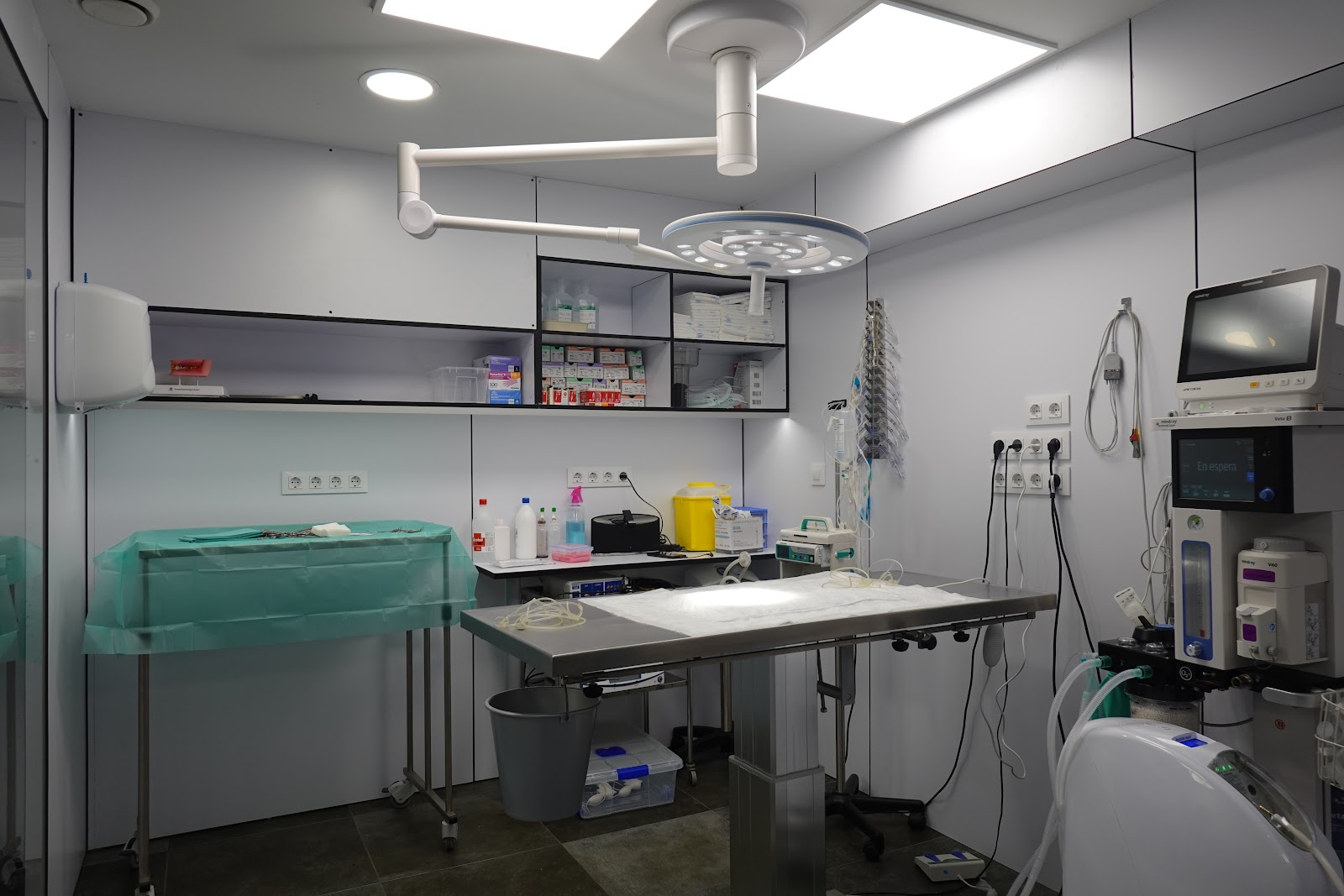 Clínica veterinaria HOSPITAL VETERINARIO AVINGUDA